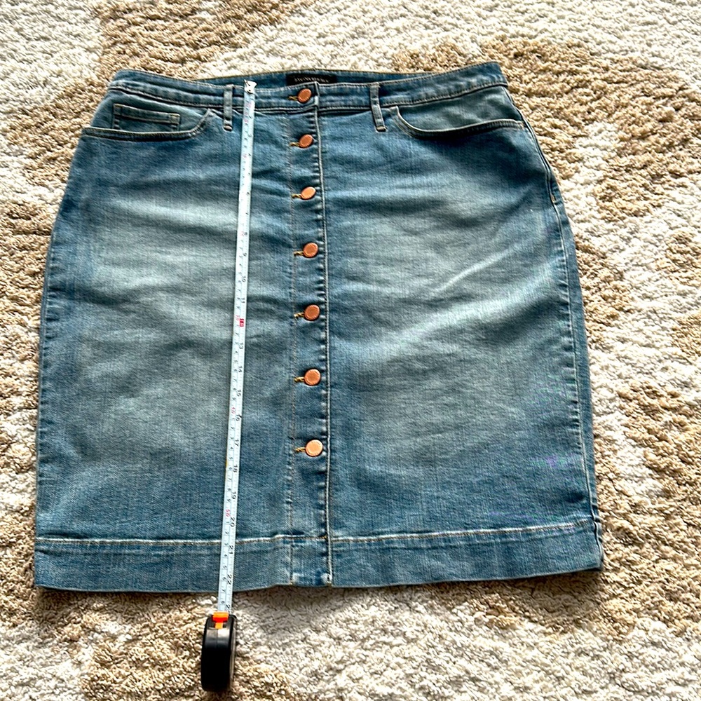Banana Republic Denim Skirt - Size 14